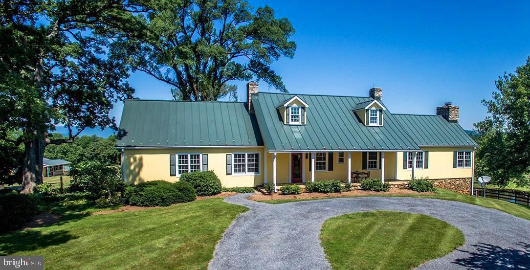 6090 Leeds Manor Road Hume, VA 22639 - Photo 2 of 29