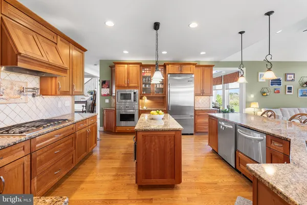 $995,000 | 1572 Courtney Court, Hellertown, PA 18055