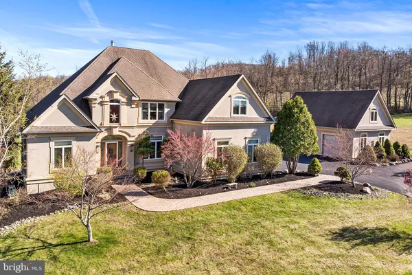$995,000 | 1572 Courtney Court, Hellertown, PA 18055