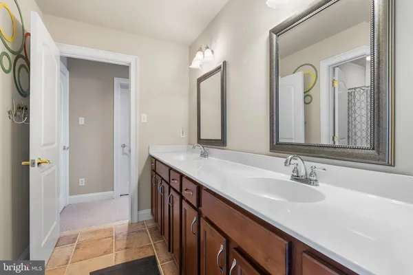 $995,000 | 1572 Courtney Court, Hellertown, PA 18055