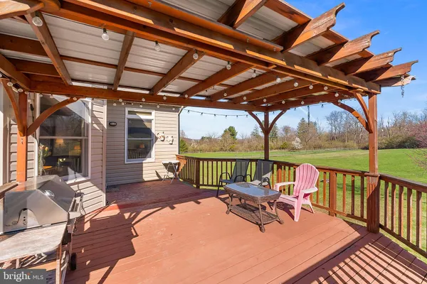 $995,000 | 1572 Courtney Court, Hellertown, PA 18055