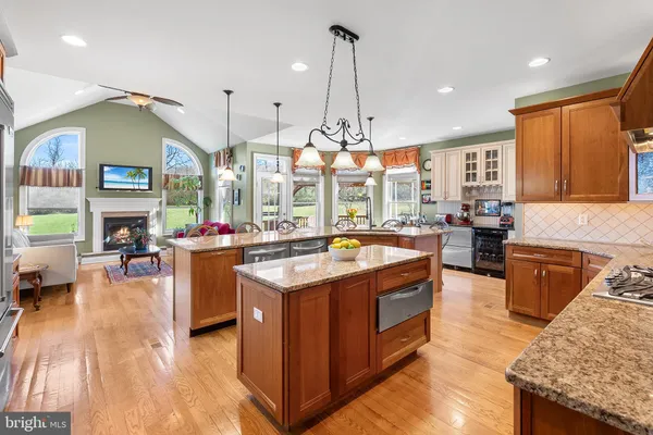 $995,000 | 1572 Courtney Court, Hellertown, PA 18055