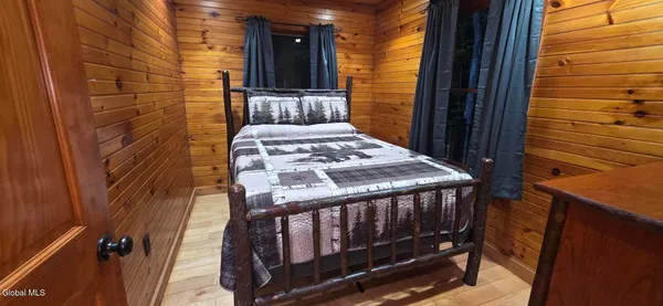 $4,700 | 9 Hemlock Drive, Schroon, NY 12870