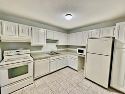 4700 North Main Street, Unit 3E Fall River, MA 02720 - Photo 4 of 11