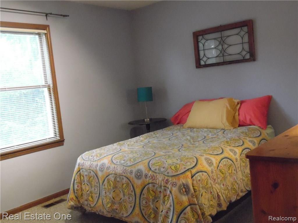 29230 Utley Road Farmington, MI 48334 - Photo 22 of 31 SAM_0615.JPG