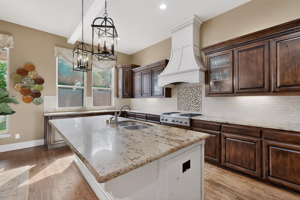 3989 Benchmark Lane Frisco, TX 75034 - Photo 13 of 36