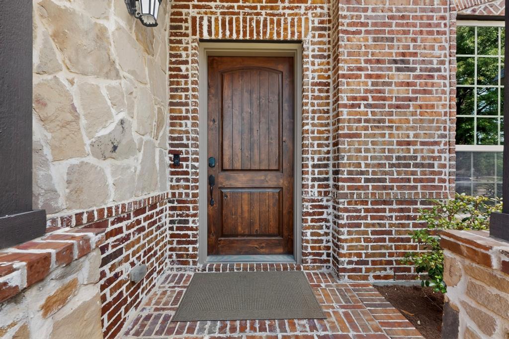 3989 Benchmark Lane Frisco, TX 75034 - Photo 3 of 36