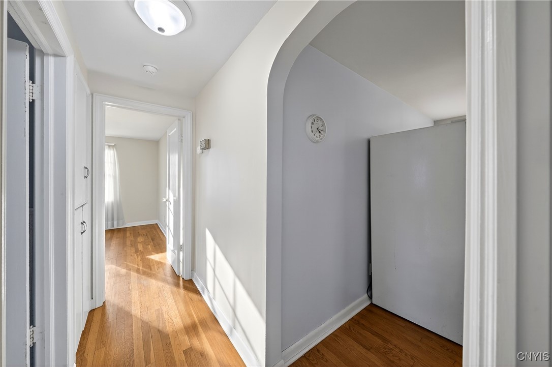 109 Leroy Road Cicero, NY 13212 - Photo 12 of 33 Hallway that leads to the full bath and two bedroo
