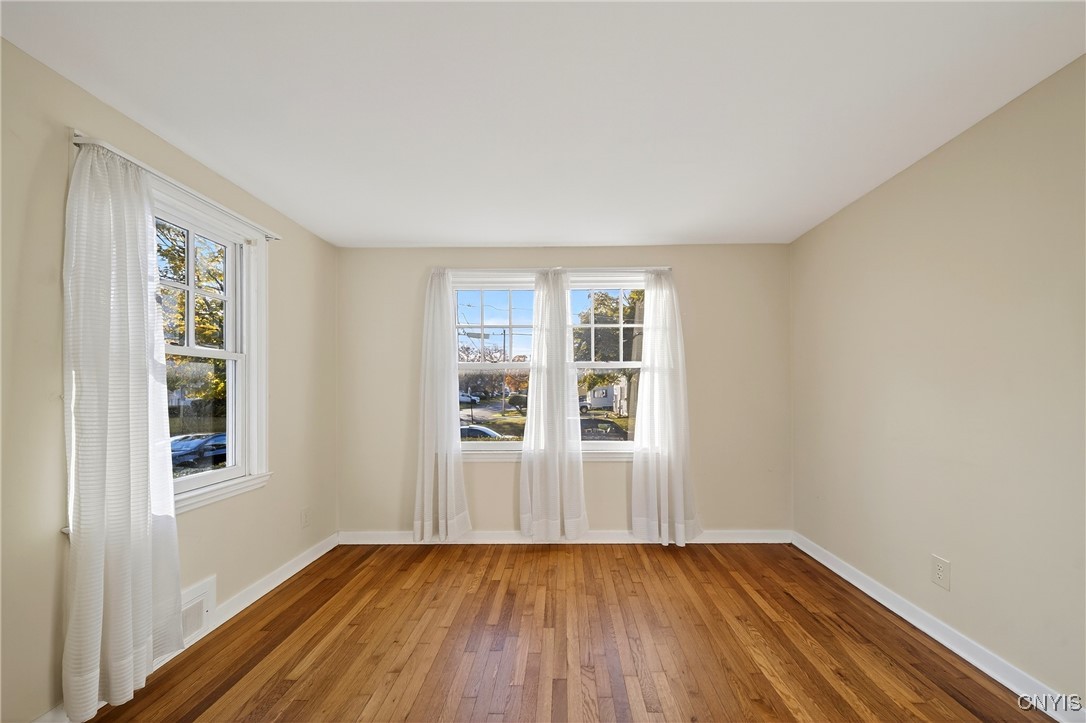 109 Leroy Road Cicero, NY 13212 - Photo 18 of 33 Bedroom #2