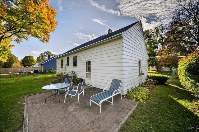 $180,000 | 109 Leroy Road, Cicero, NY 13212