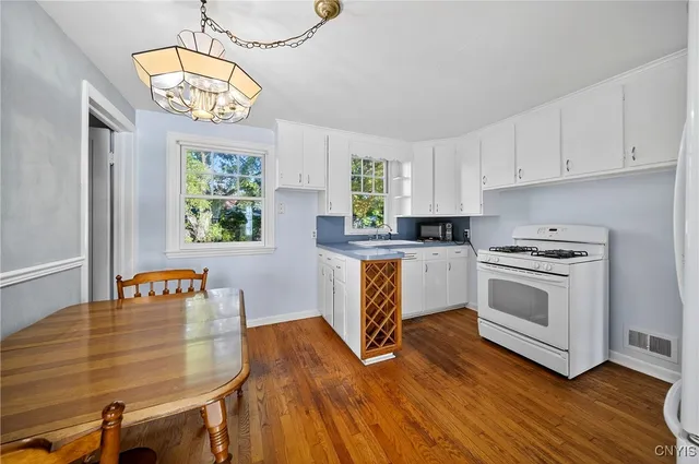 $180,000 | 109 Leroy Road, Cicero, NY 13212