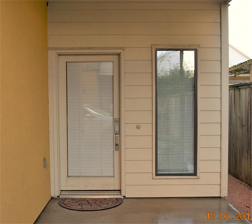 Welcome to 4338 Spencer St