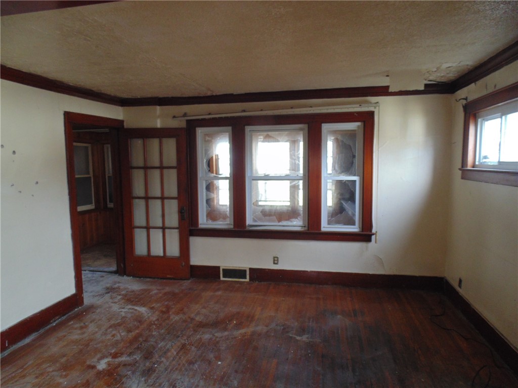 56 Northlane Drive Rochester, NY 14621 - Photo 6 of 27