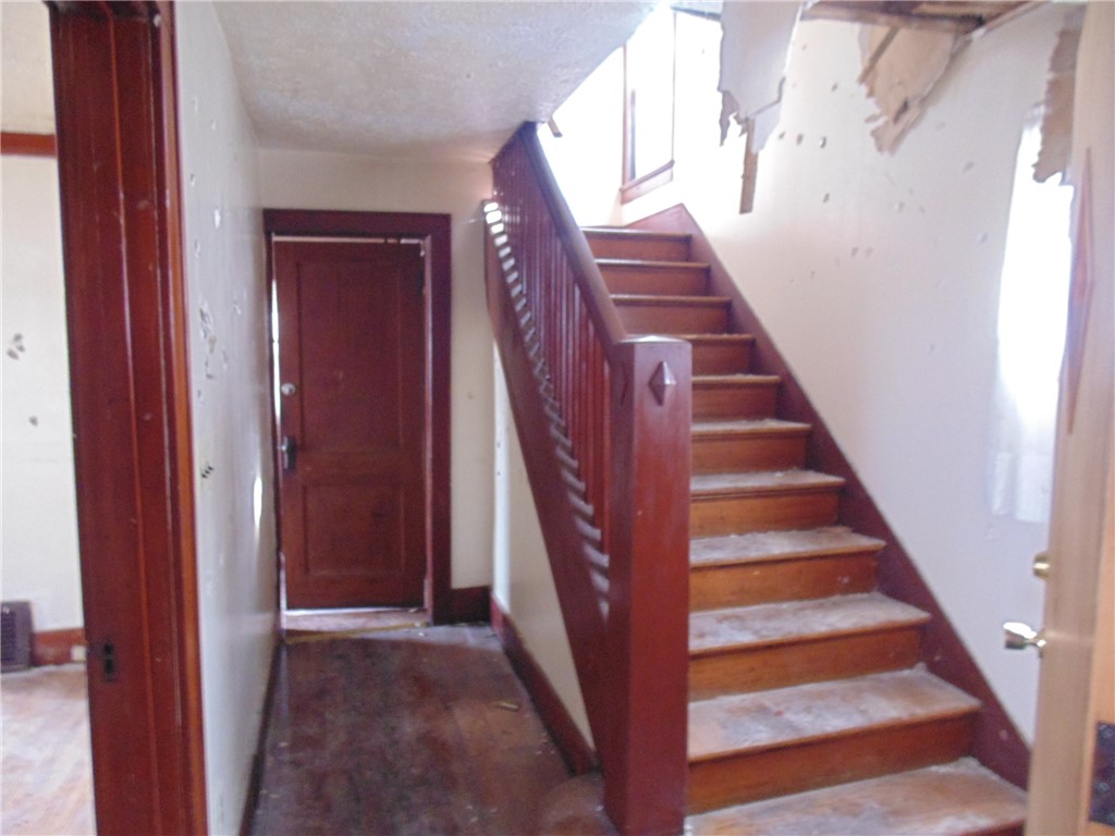 56 Northlane Drive Rochester, NY 14621 - Photo 8 of 27