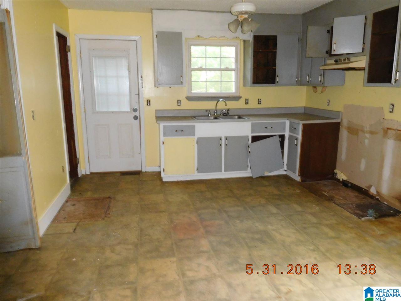 1117 26th Avenue North Bessemer, AL 35023 - Photo 9 of 22