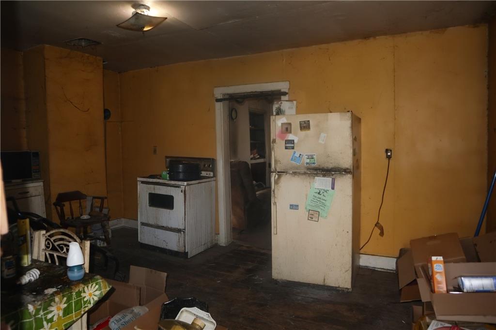 147 Spring Street Coal Center, PA 15423 - Photo 4 of 15 Gallery Image 4