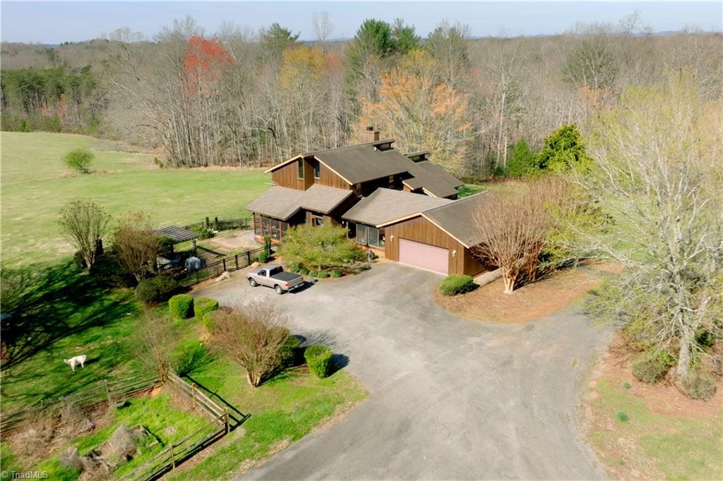 1019 George Road Westfield, NC 27053 - Photo 2 of 28