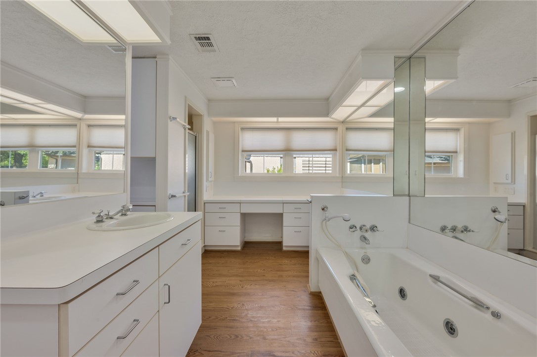 3802 Sunnybrook Lane Bryan, TX 77802 - Photo 25 of 37