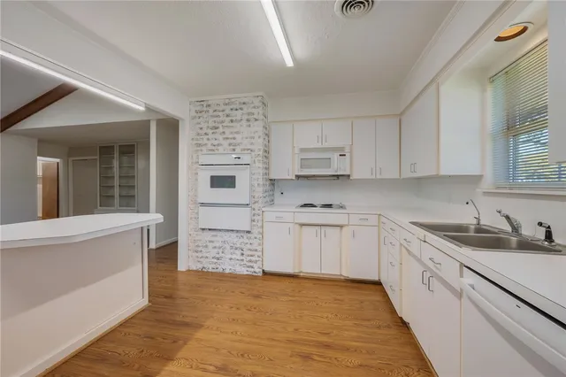 $2,500 | 3802 Sunnybrook Lane, Bryan, TX 77802