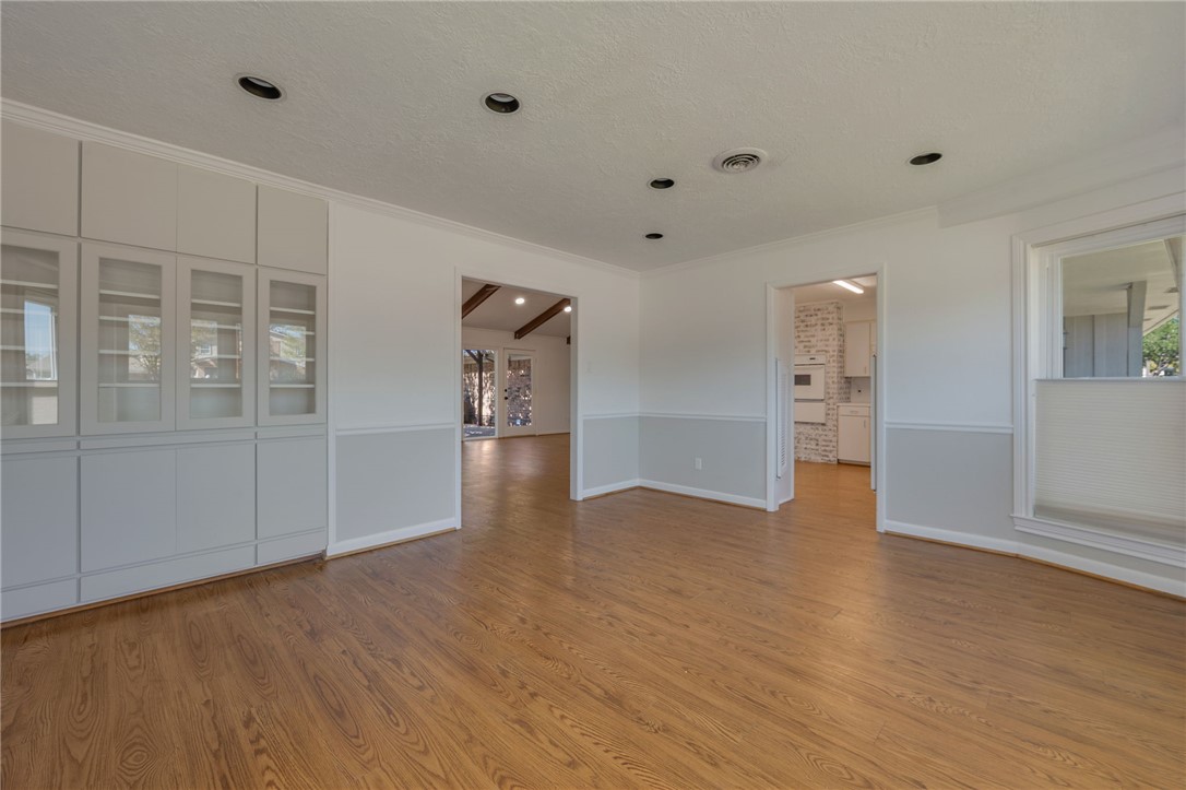 3802 Sunnybrook Lane Bryan, TX 77802 - Photo 8 of 37