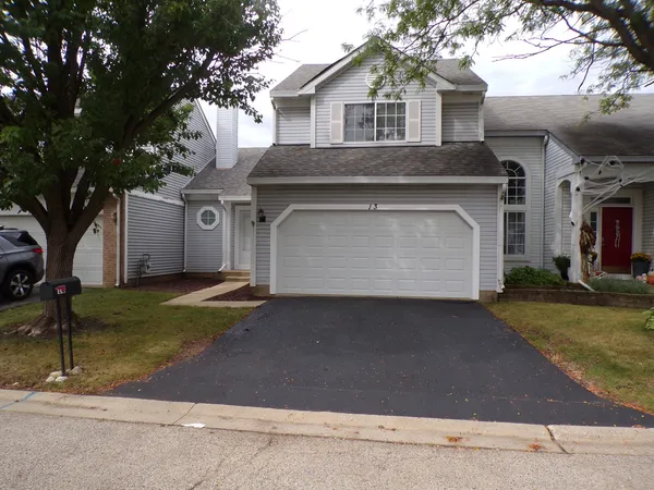 $2,595 | 13 Redbud Court, Lake In The Hills, IL 60156