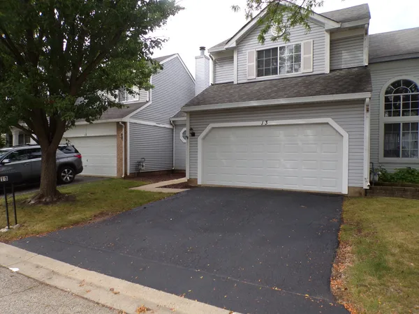 $2,595 | 13 Redbud Court, Lake In The Hills, IL 60156