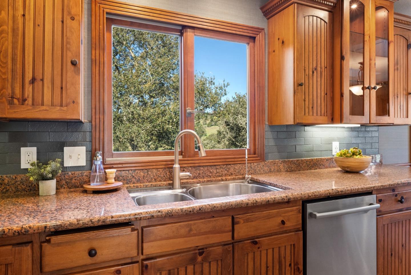 280 Hidden Valley Road Watsonville, CA 95076 - Photo 17 of 64