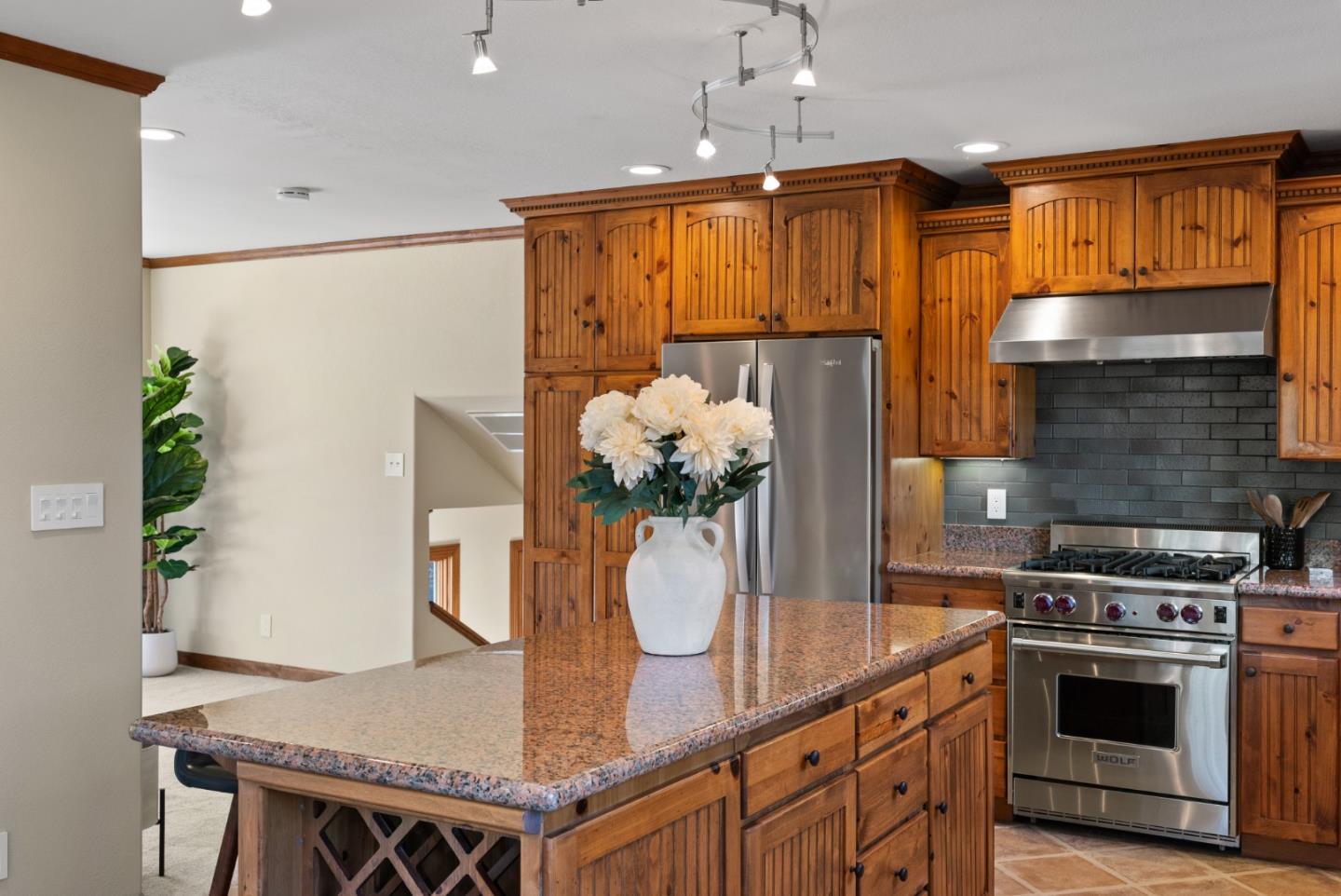 280 Hidden Valley Road Watsonville, CA 95076 - Photo 18 of 64