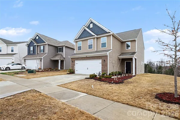 $3,500 | 15216 Lake Ridge Road, Charlotte, NC 28278