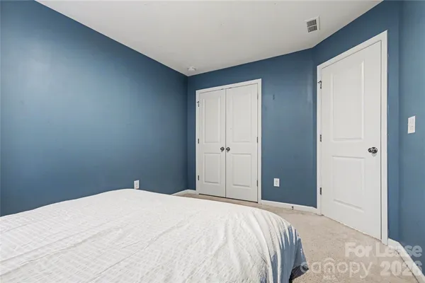 $3,500 | 15216 Lake Ridge Road, Charlotte, NC 28278