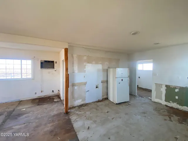 $189,000 | 231 Satus Road South, Toppenish, WA 98948