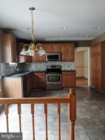 8023 Clark Station Road Severn, MD 21144 - Photo 8 of 21 Large Kitchen for Kitchen Table