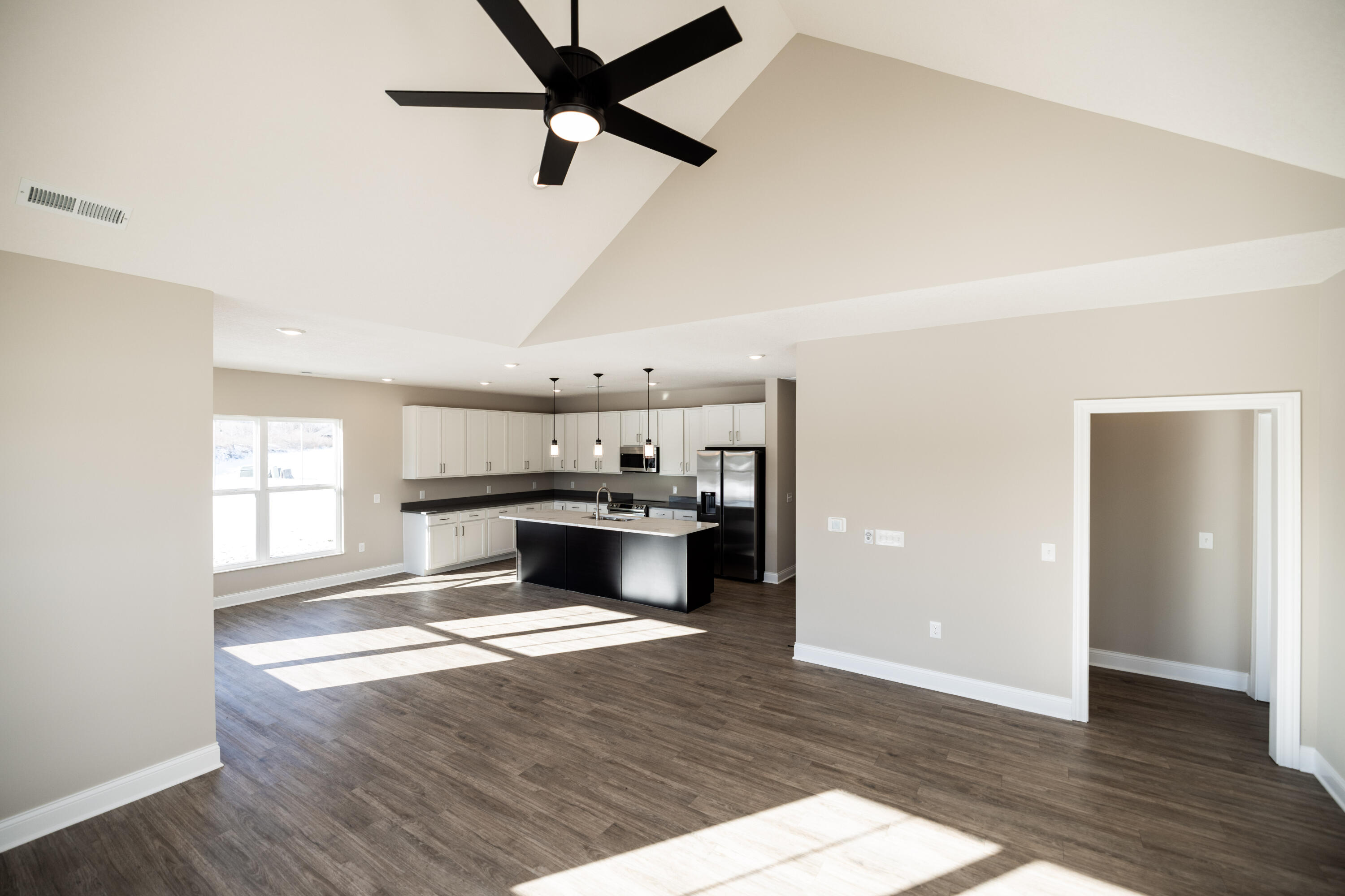 1509 Kingsgate Road Springfield, OH 45503 - Photo 13 of 37 Gallery Image 13