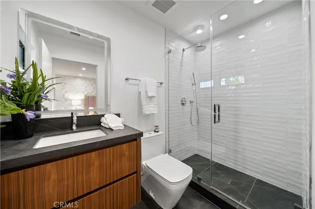 $23,000 | 16105 Clear Oak Drive, Encino, CA 91436