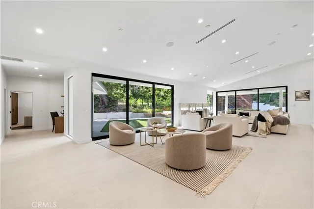 $23,000 | 16105 Clear Oak Drive, Encino, CA 91436