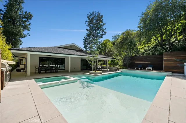 $23,000 | 16105 Clear Oak Drive, Encino, CA 91436