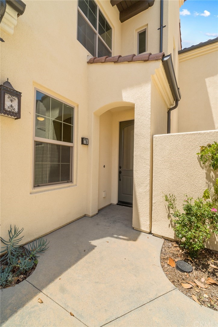 79 Bay Laurel Irvine, CA 92620 - Photo 6 of 46