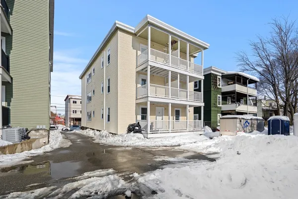 $649,999 | 60 Derby Street, Unit 3, Somerville, MA 02145