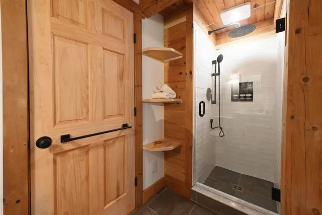 $1,420,000 | 420 Steendom Lane, Lyndonville, VT 05851