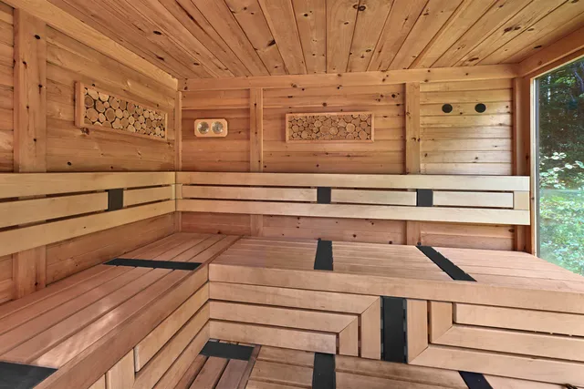 $1,420,000 | 420 Steendom Lane, Lyndonville, VT 05851