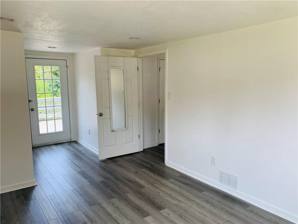 580 Simpson Howell Road Elizabeth, PA 15037 - Photo 14 of 25 Gallery Image 14