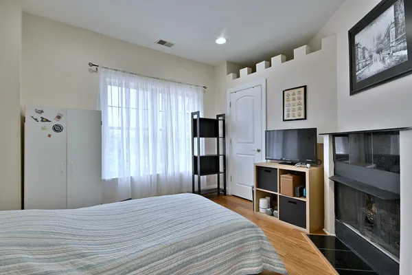 $397,500 | 4953 Oakton Street, Unit 205, Skokie, IL 60077