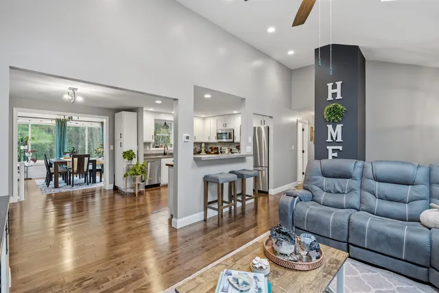 $550,000 | 19 David Drive, Hudson, NH 03051