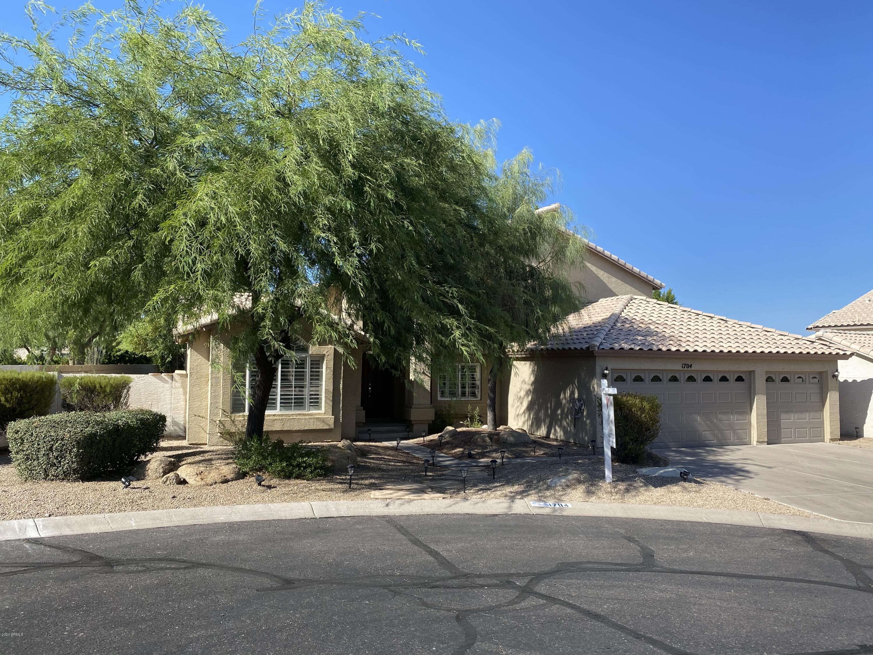 1704 East Redfield Road Phoenix, AZ 85022 - Photo 1 of 33 IMG_1512