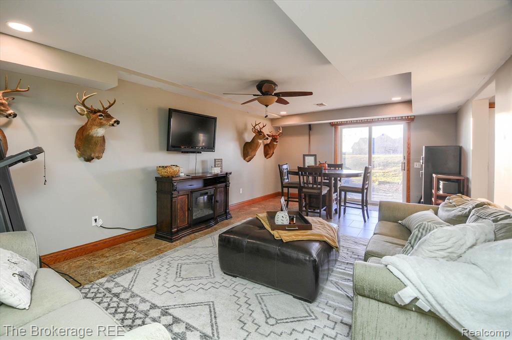 11464 Davison Road Davison, MI 48423 - Photo 60 of 65