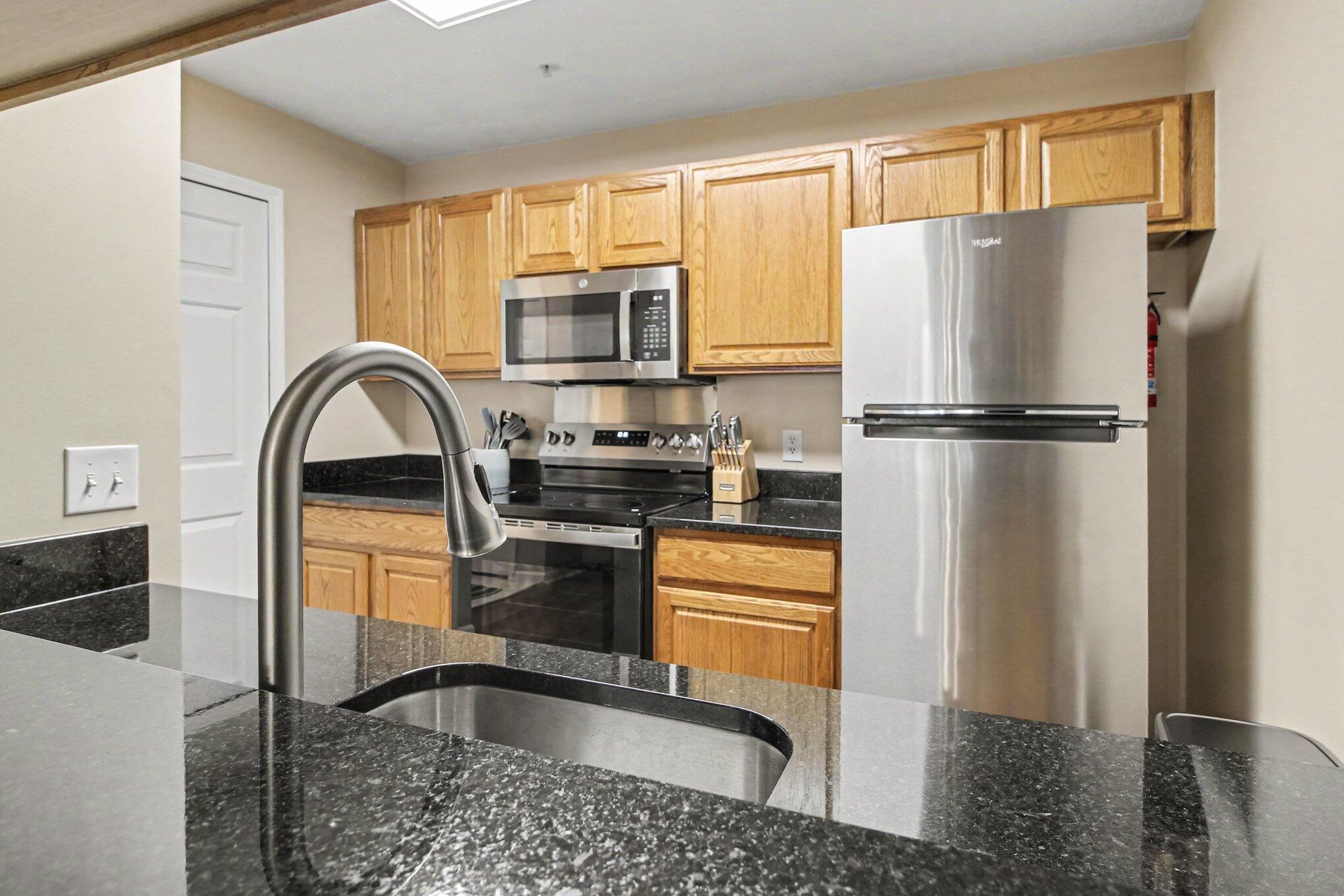 4703 Inverness Street Dexter, MI 48130 - Photo 7 of 27 010_file_1110
