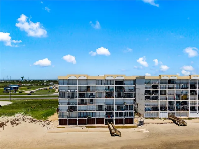 a view of a large building