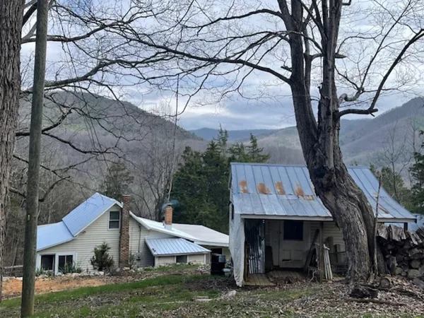 $249,900 | 160 Cupps Hill, Fairfield, VA 24435