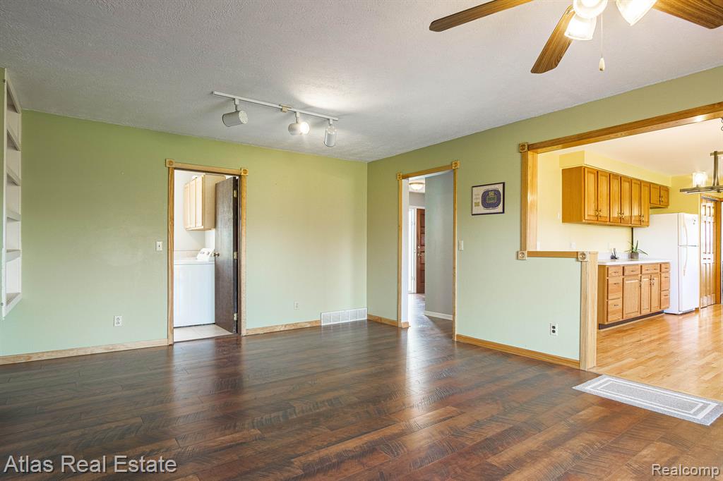 9452 Washburn Road Goodrich, MI 48438 - Photo 14 of 61