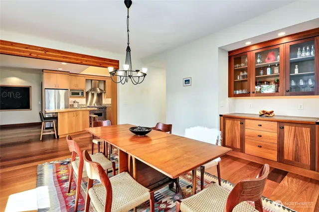 $1,650,000 | 7870 Northeast Koura Farm Drive, Bainbridge Island, WA 98110